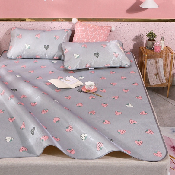 포리온 딸기딸기 침대 커버세트(150cmx195cm)