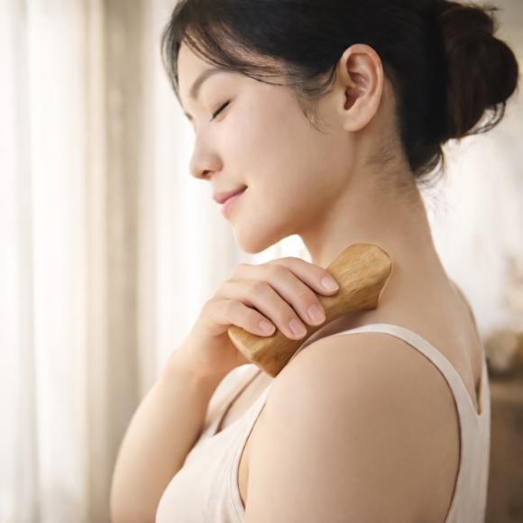 캄바디 우드 괄사 마사지기