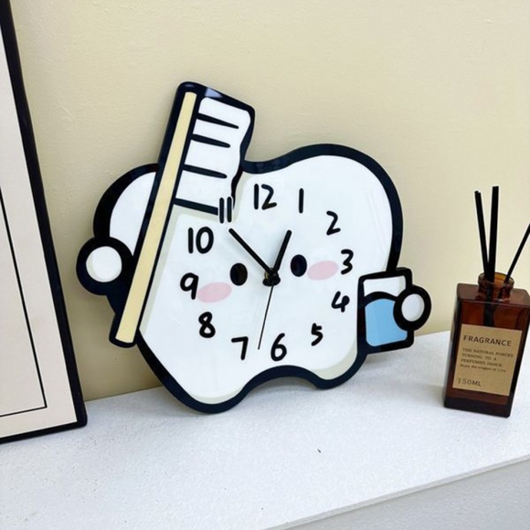 홈테리어 치아 만화 무소음 벽시계 