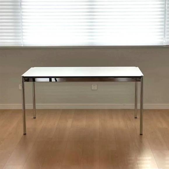 심플 컴퓨터 사무용 책상(140cm)(색상)