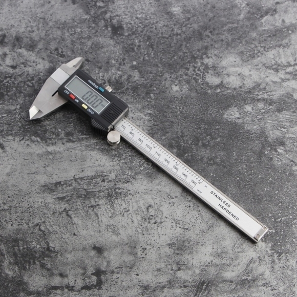 정밀 디지털 캘리퍼스(150mm)