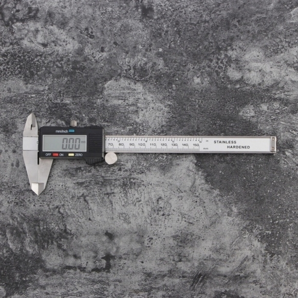 정밀 디지털 캘리퍼스(150mm)