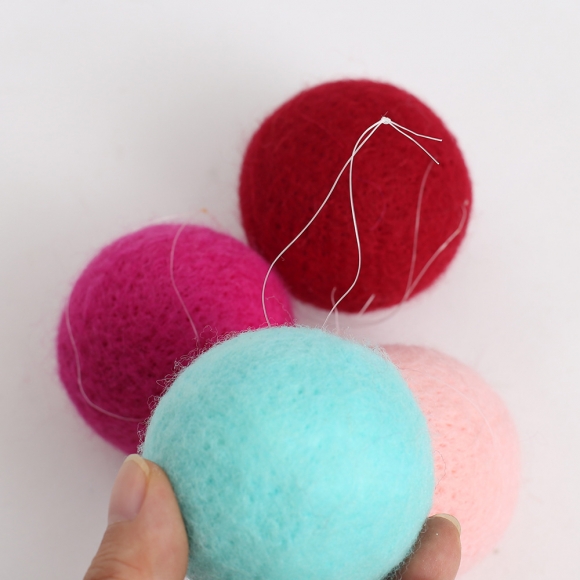 메리폼폼 장식볼 4p세트 (6cm)